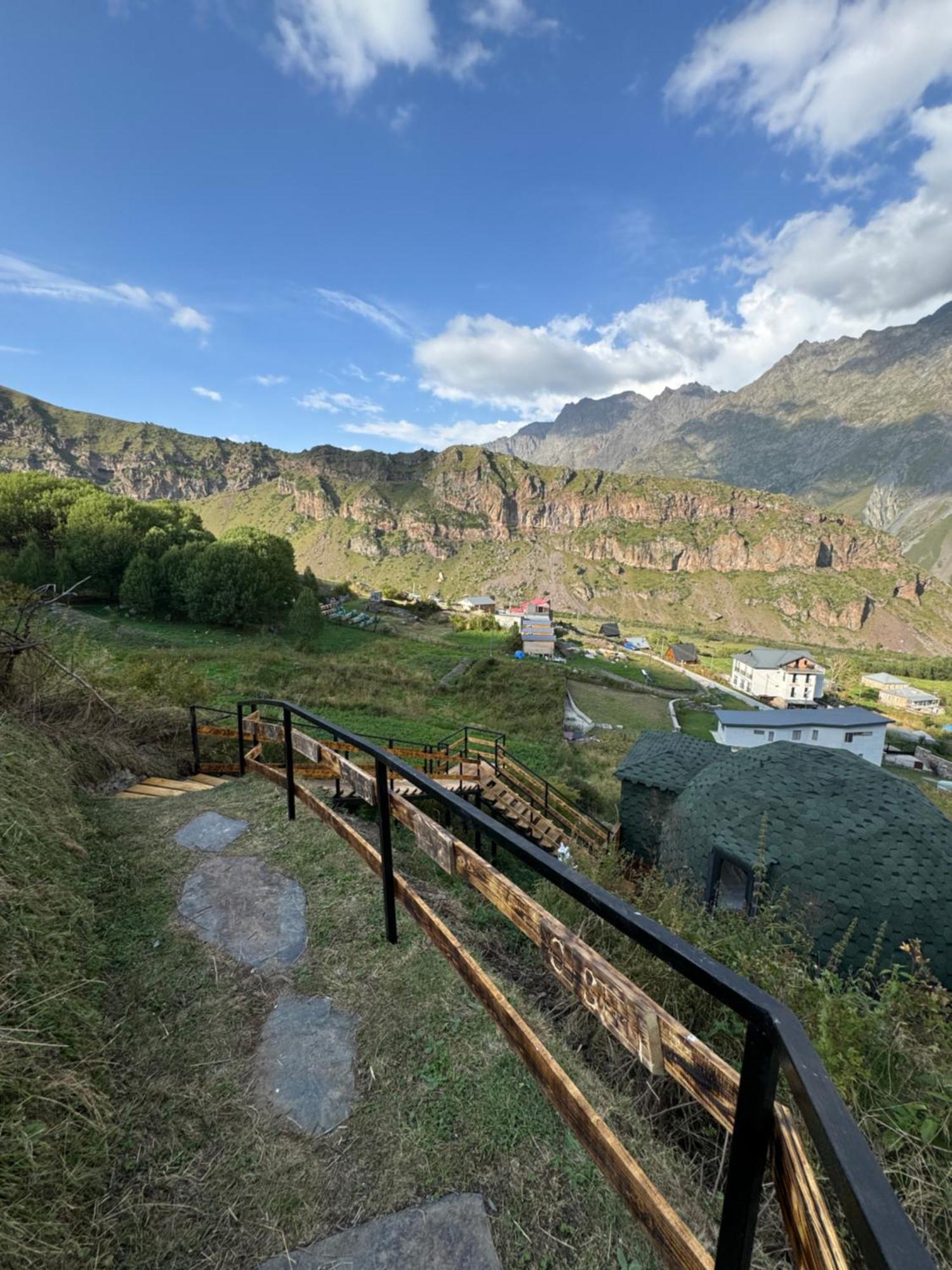 Glamping Emerald Kazbegi Εξωτερικό φωτογραφία