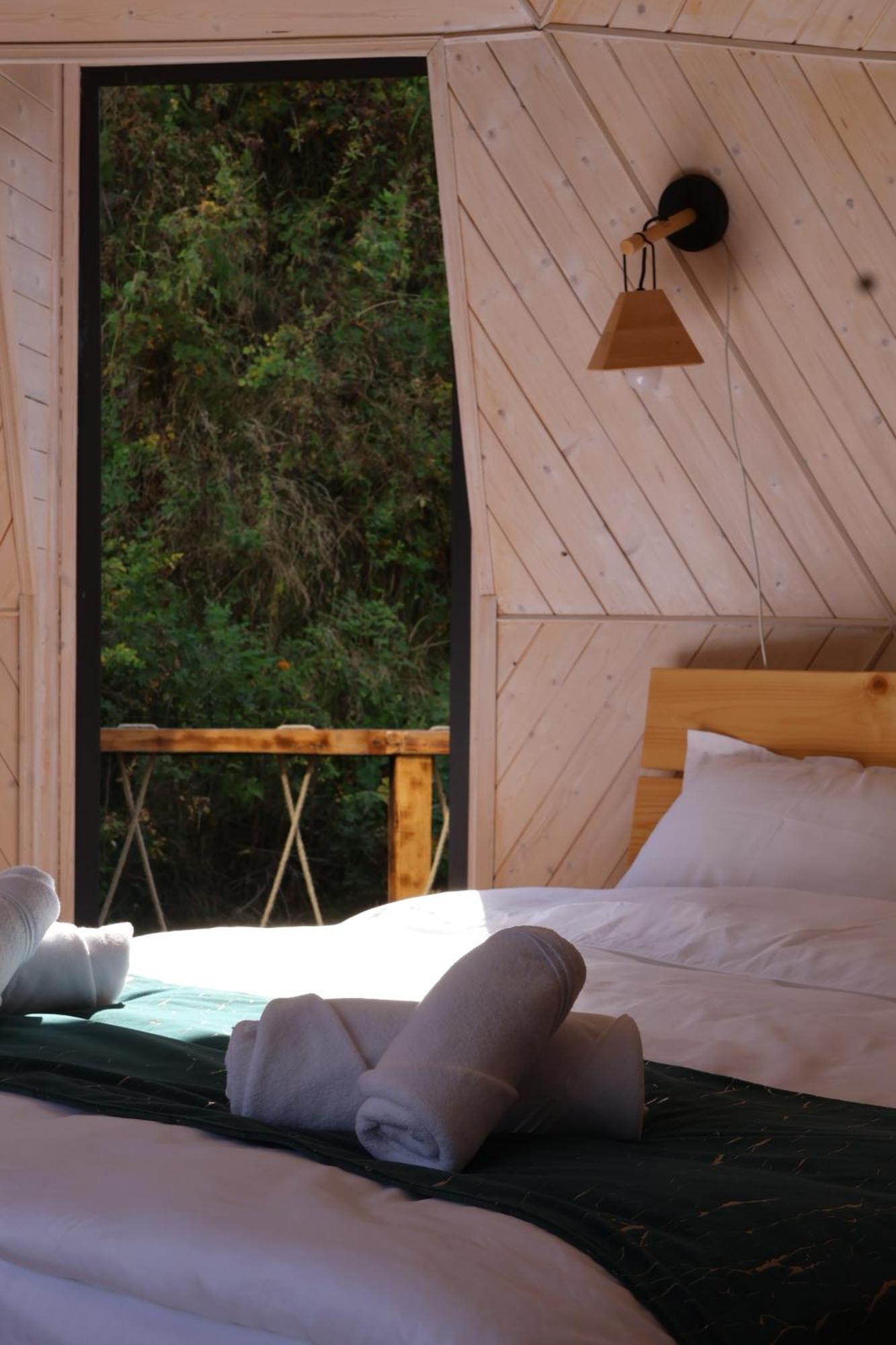 Glamping Emerald Kazbegi Εξωτερικό φωτογραφία